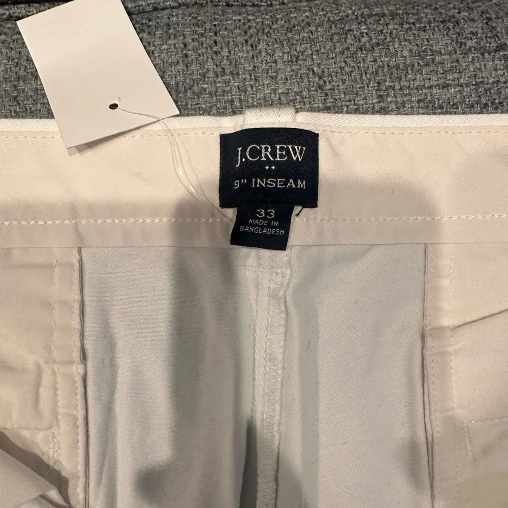 J. Crew White Flat Front cotton Shorts men’s waist 33 9in inseam